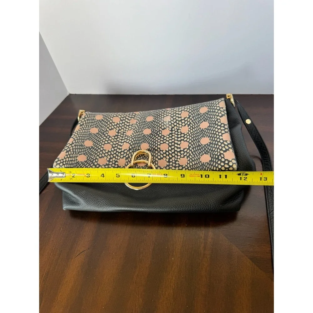 Black‎ Leather Foldover Crossbody Handbag Pattern Flap Gold Ring Hardware